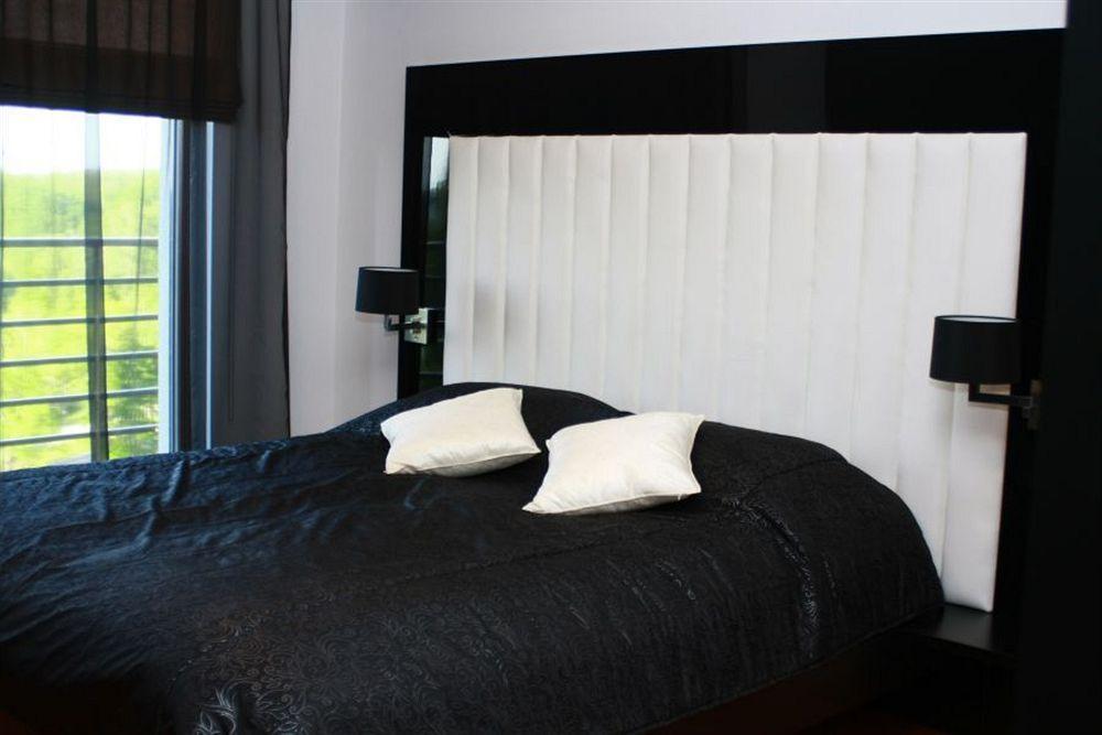 Gmp Clubhotel Apartments Отепяе Екстер'єр фото