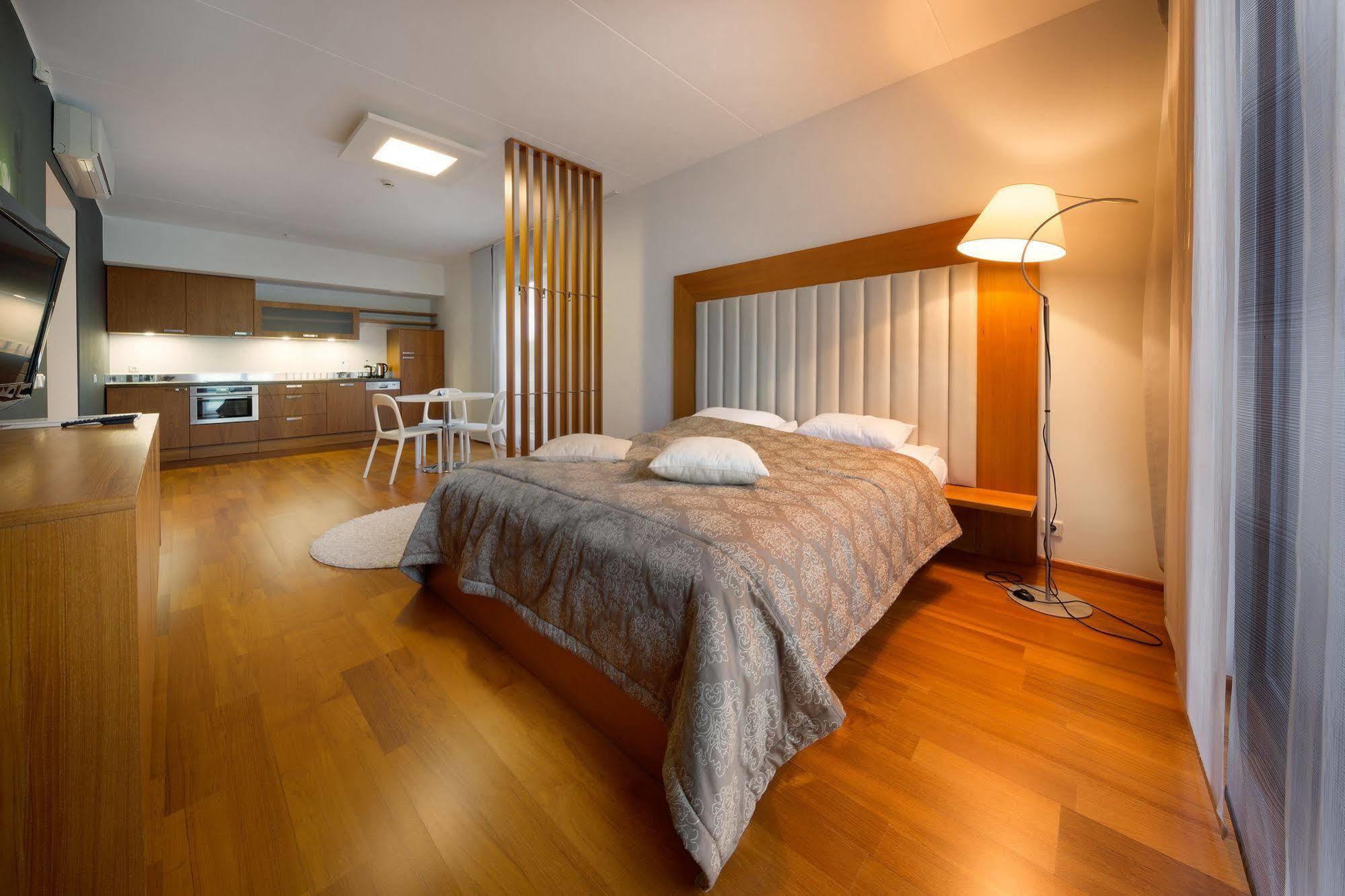 Gmp Clubhotel Apartments Отепяе Екстер'єр фото